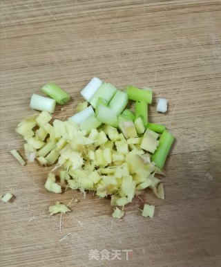 西兰花豆腐鸡蛋汤的做法步骤：4