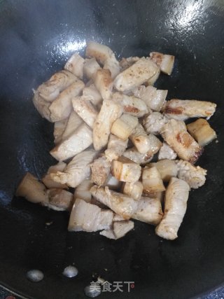 红烧肉炖土豆的做法步骤：4