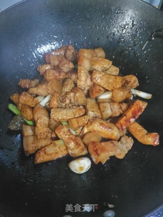 红烧肉炖土豆的做法步骤：5