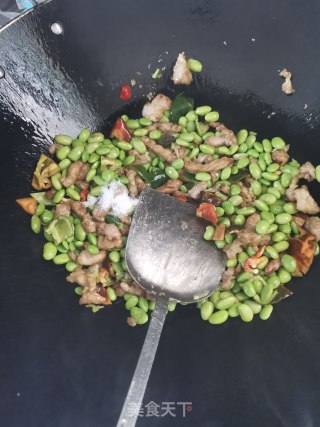 肉丝豆干毛豆的做法步骤：5