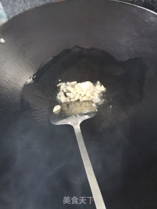 蒜泥红苋菜的做法步骤：2