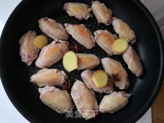 魔芋烧鸡翅的做法步骤：2