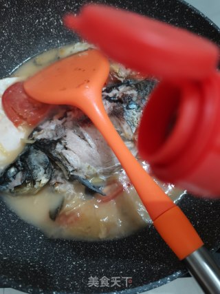 番茄鲫鱼汤的做法步骤：7