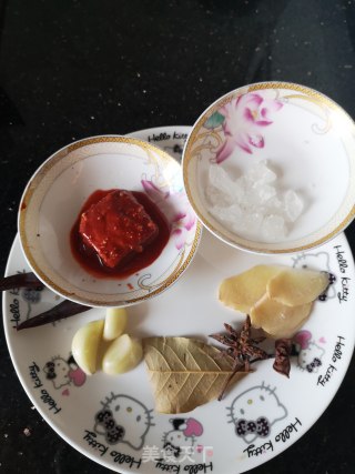 支竹牛腩煲的做法步骤：3