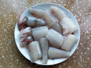 酸菜烧水潺的做法步骤：3