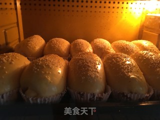 鸡蛋淡奶油肉松面包的做法步骤：9