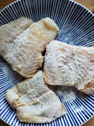 香煎龙利鱼的做法步骤：4