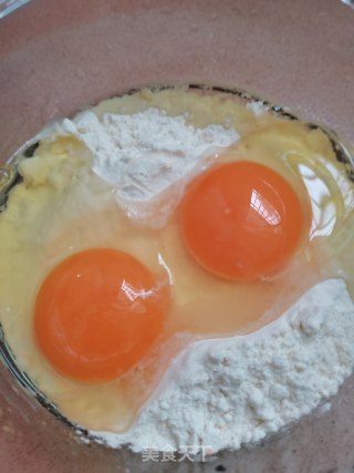 鸡蛋饼的做法步骤：2