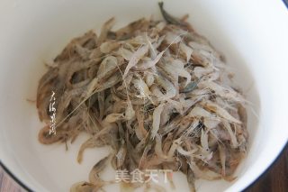 小炒江虾的做法步骤：1