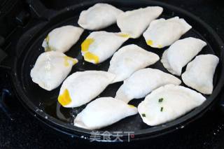 韭菜鸡蛋盒子的做法步骤：6