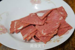 葱爆培根肉的做法步骤：1