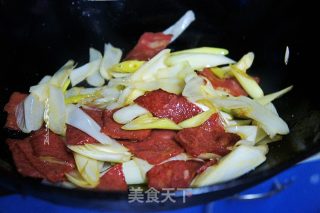 葱爆培根肉的做法步骤：6