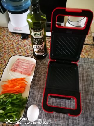 营养早餐   蓝莓酸奶&全麦三明治的做法步骤：8