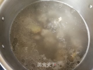 排骨清汤的做法步骤：7