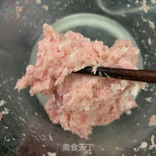 韭菜肉馅锅贴的做法步骤：1