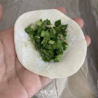 韭菜肉馅锅贴的做法步骤：5