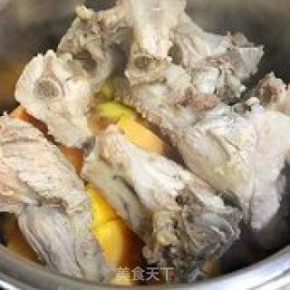 排骨炖木瓜，木瓜真的能丰胸吗？如何丰胸？立佳人魅力女性的做法步骤：5