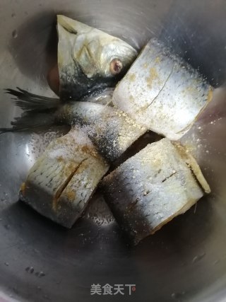 香煎青鱼的做法步骤：2