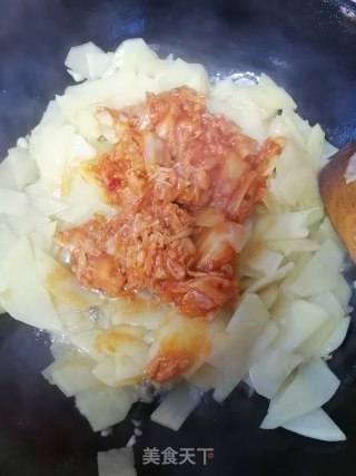 肉末辣白菜土豆片的做法步骤：5