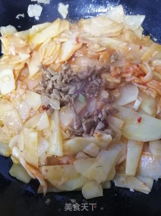 肉末辣白菜土豆片的做法步骤：6