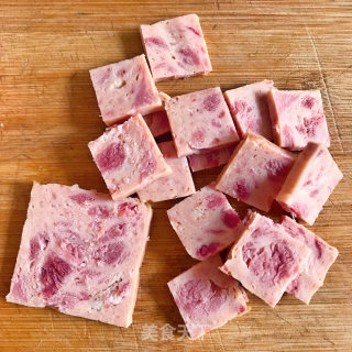 凉拌午餐肉的做法步骤：1