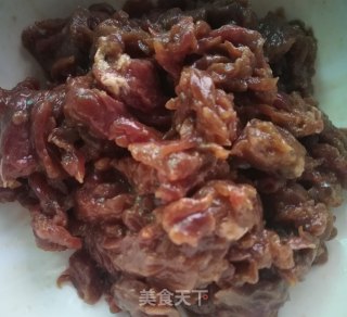 番茄牛肉酸汤的做法步骤：2