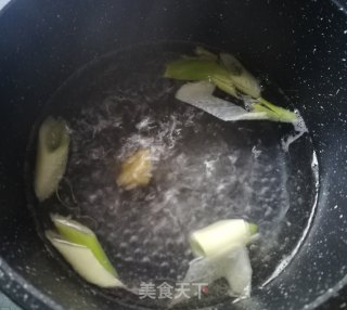 番茄牛肉酸汤的做法步骤：5