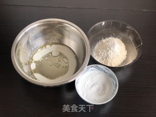 纸杯蛋糕的做法步骤：1