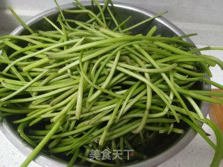 地瓜根豆腐包的做法步骤：1
