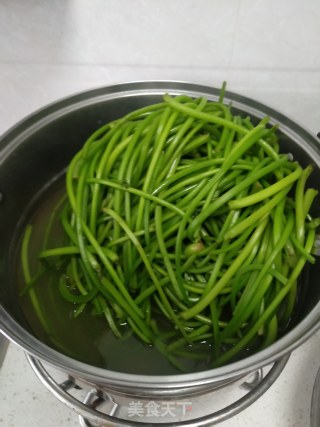 地瓜根豆腐包的做法步骤：2