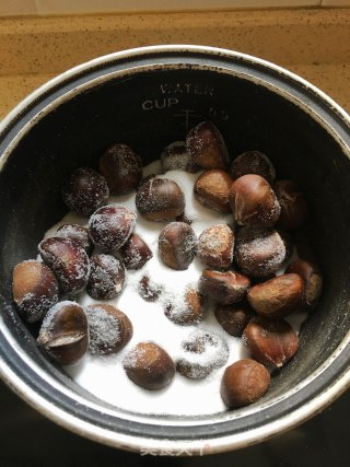 炒栗子的做法步骤：3