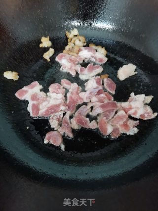 酸菜炒五花肉的做法步骤：5