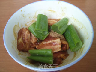 炸五花肉的做法步骤：6
