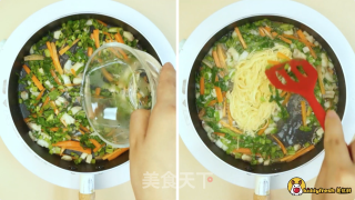 鳕鱼青菜炒面的做法步骤：7