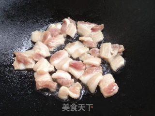 五花肉炒圆白菜的做法步骤：4