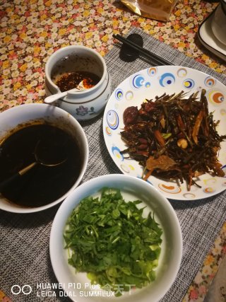 一碗葱油拌面，寄托无限哀思的做法步骤：16