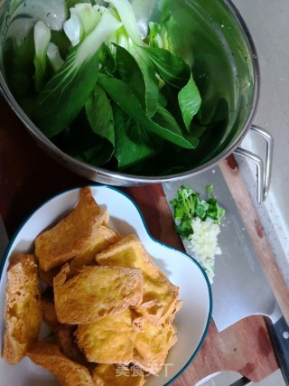 蚝油油菜炒豆腐的做法步骤：4