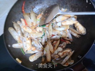 辣炒小人仙的做法步骤：3