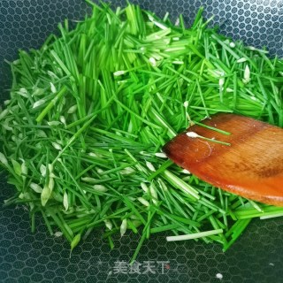 韭菜花炒鸡蛋的做法步骤：6