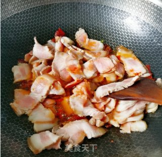 回锅肉的做法步骤：8