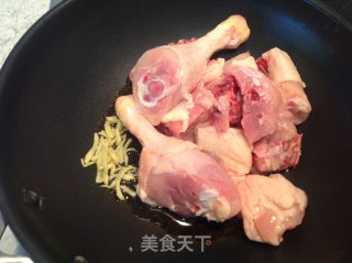 椰姜炖鸡的做法步骤：3