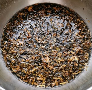 梅菜扣肉的做法步骤：2