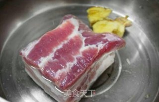 梅菜扣肉的做法步骤：7