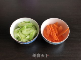 小炒鹿茸菌的做法步骤：4