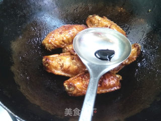 鸡翅中烧粉条的做法步骤：7