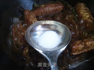 鸡翅中烧粉条的做法步骤：13