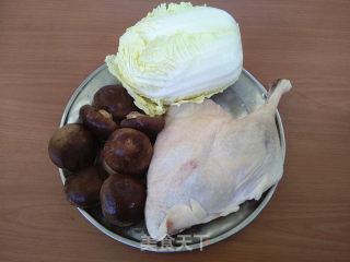 鸭腿香菇煲的做法步骤：1