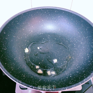 蚝油椰菜蘑菇的做法步骤：2