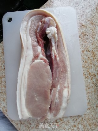 秘制红烧肉的做法步骤：1