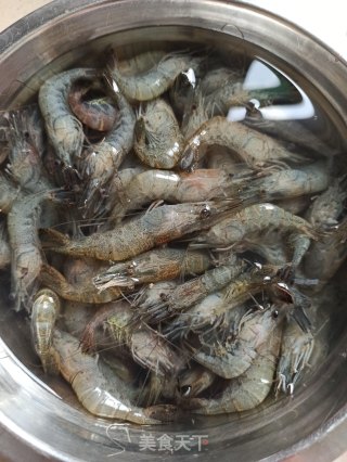 香酥小河虾的做法步骤：1